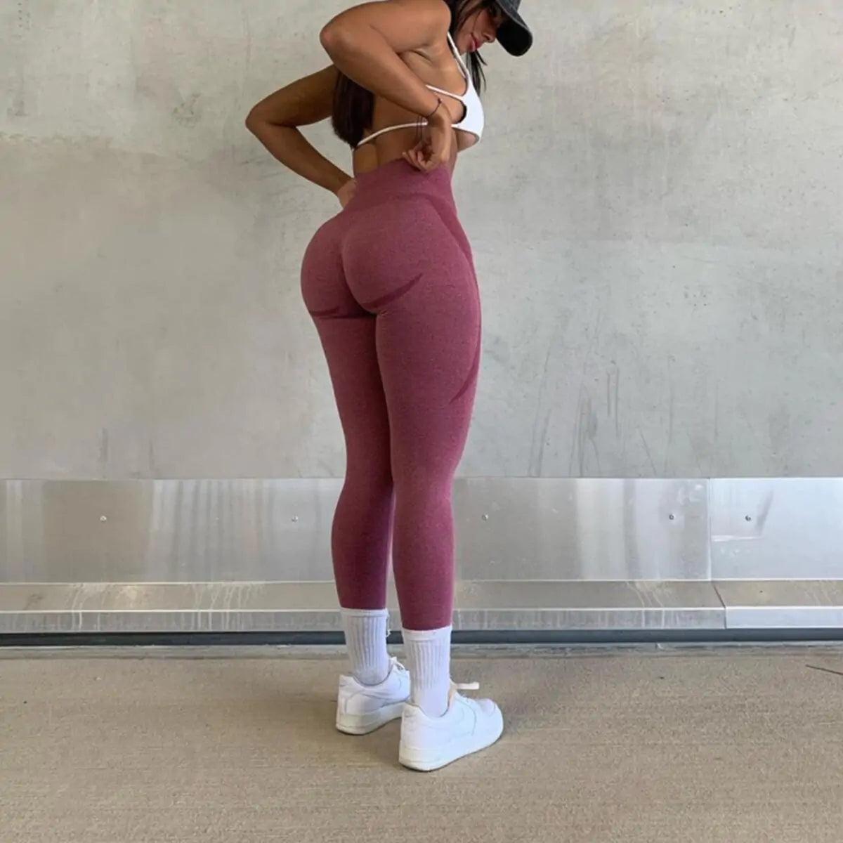 🔥 Ultra-Flattering High-Waisted Women's Leggings 🔥